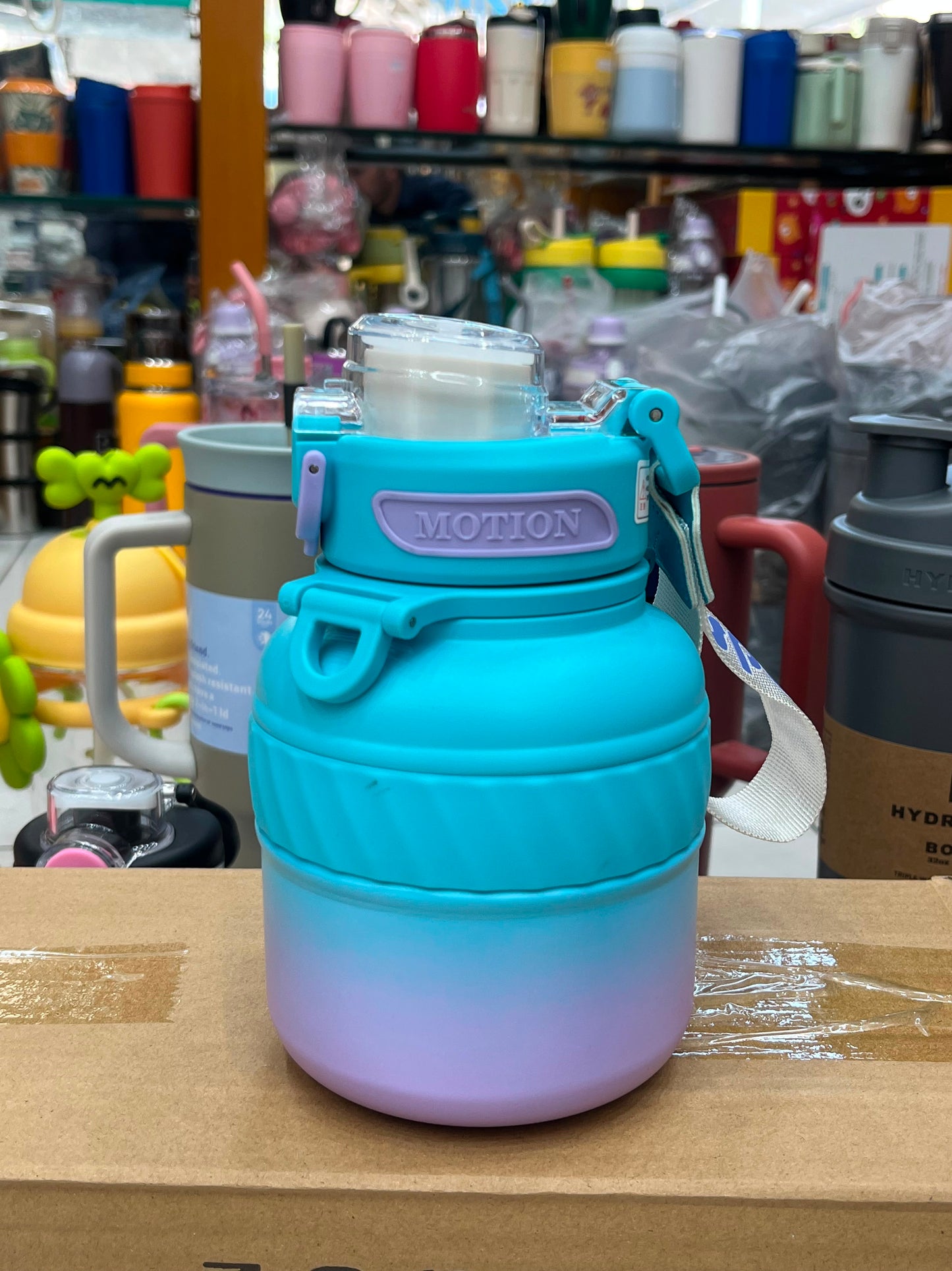 🩵 Vilora Premium Motion Sports Water Bottle – Large Capacity Leak-Proof Bottle with Carry Strap 🌊