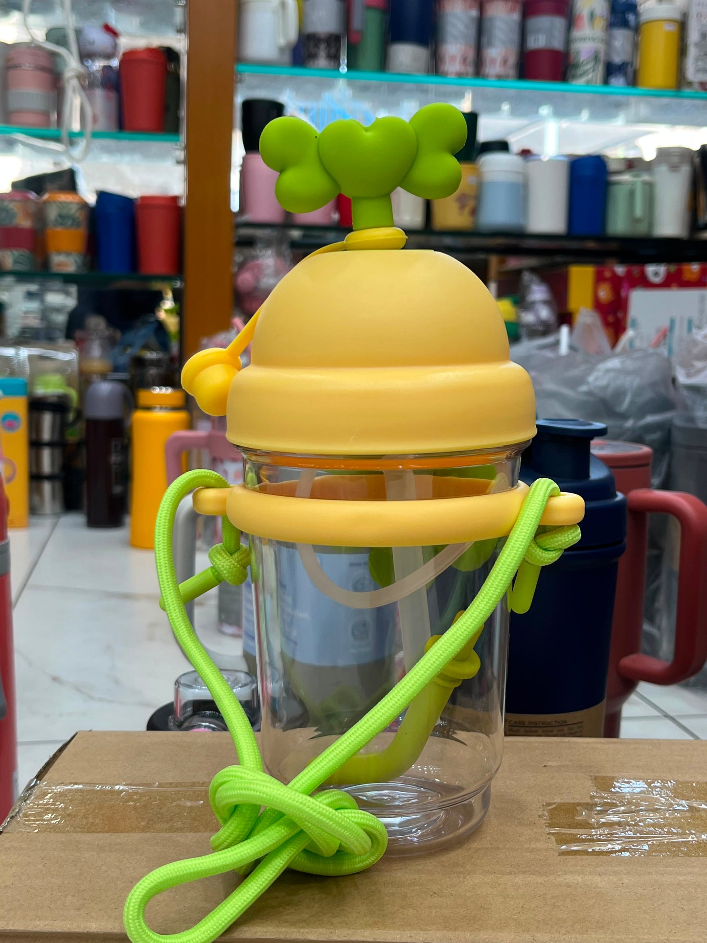 Portable Vilora Straw Water Bottle – Cute Ins Style Large Capacity Tumbler for Girls | Milk Tea Coffee Travel Cup
